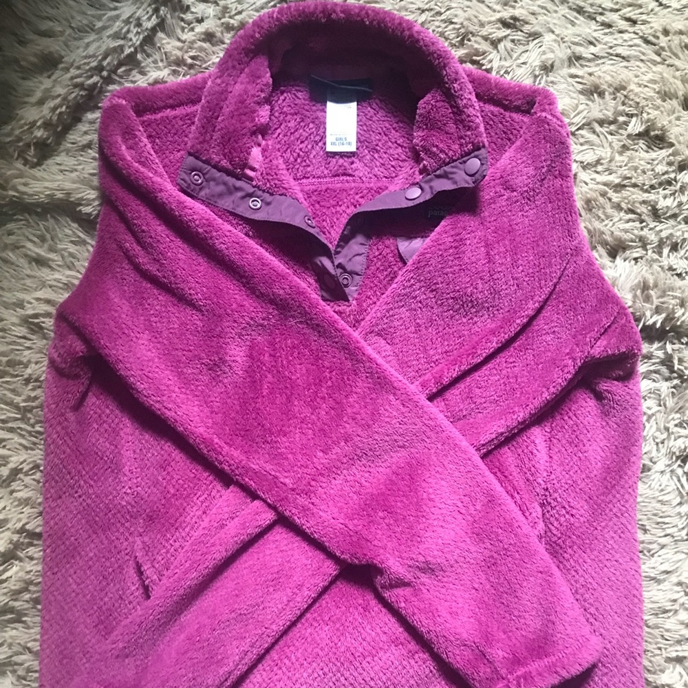 Fuscia Patagonia Fleece Sweatshirt